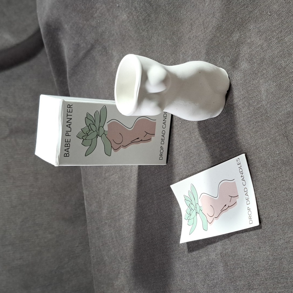 Drop Dead Candles White Plaster Babe Body Planter 3.5" NEW IN BOX